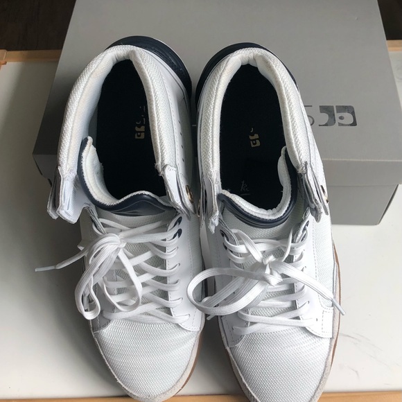 Sneaker - Picture 4 of 6